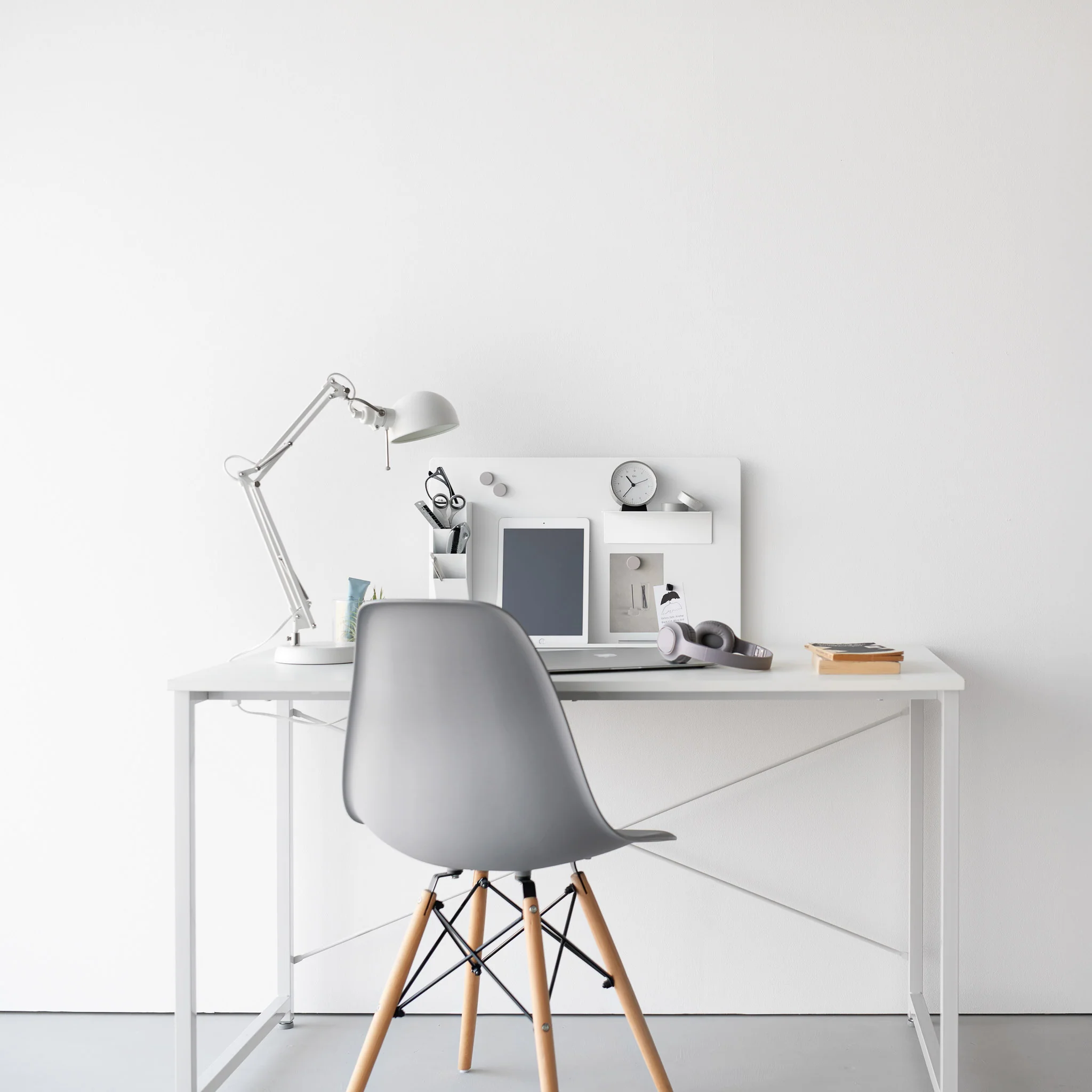 Magnetic Desk Panel - Image 11