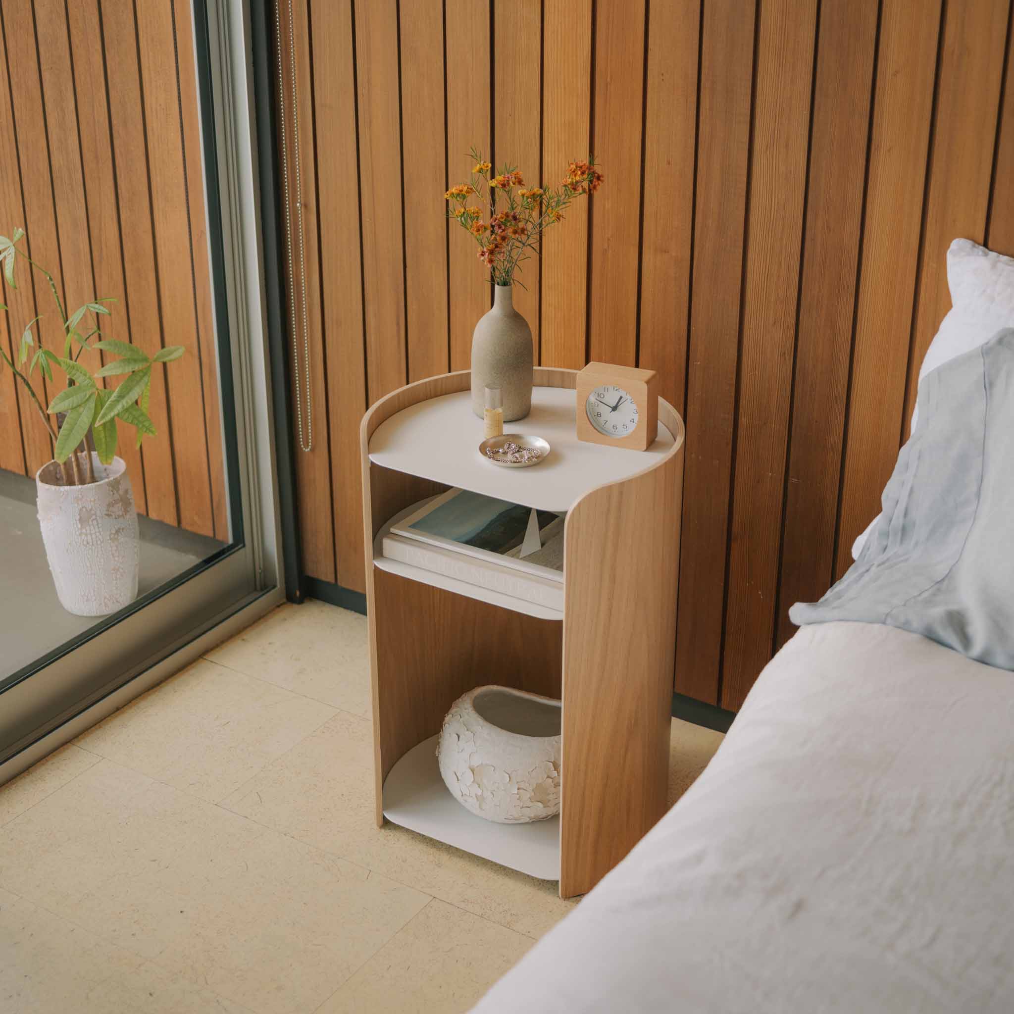 Contour Side Table - Image 3