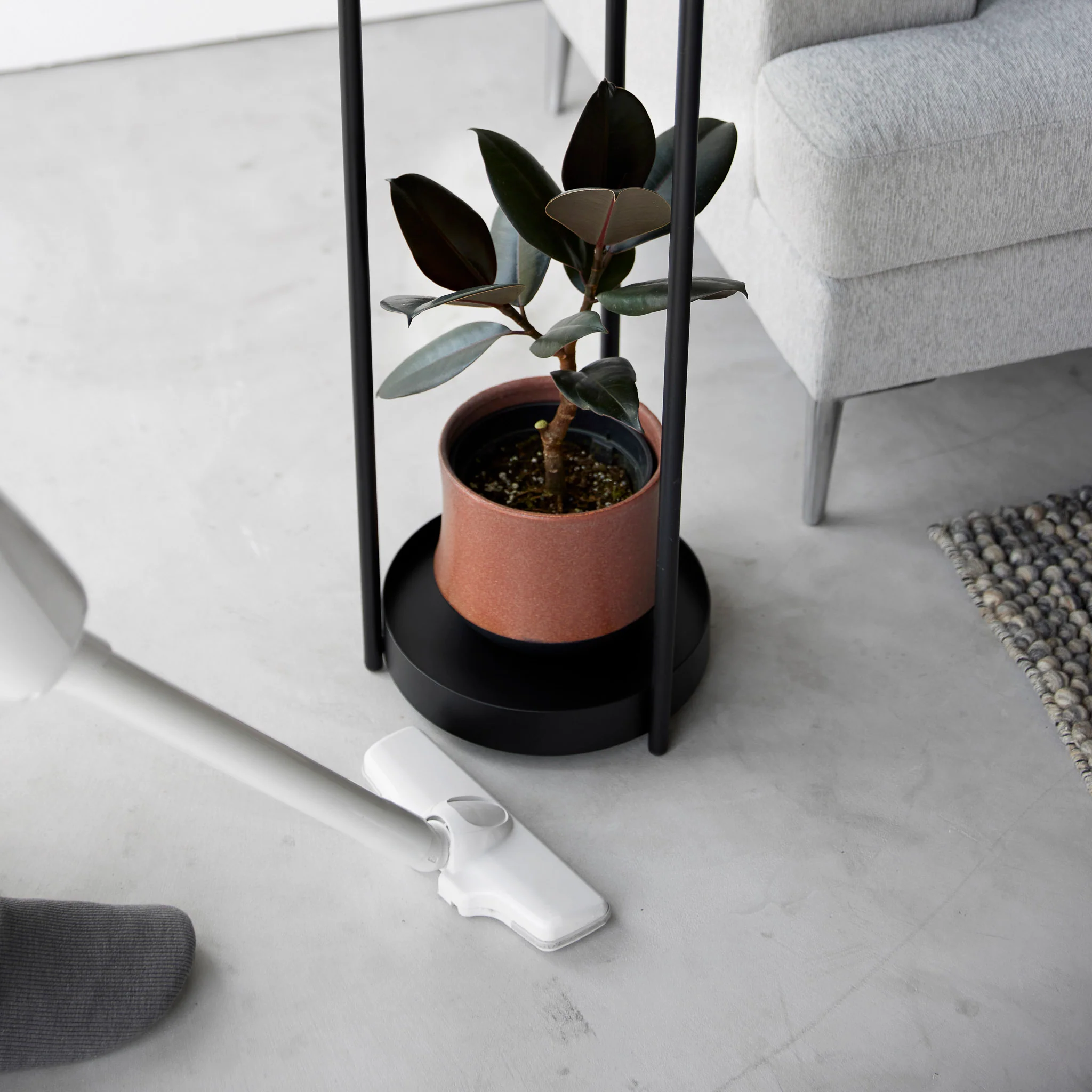 2-Tiered Plant Stand with Casters - Image 18