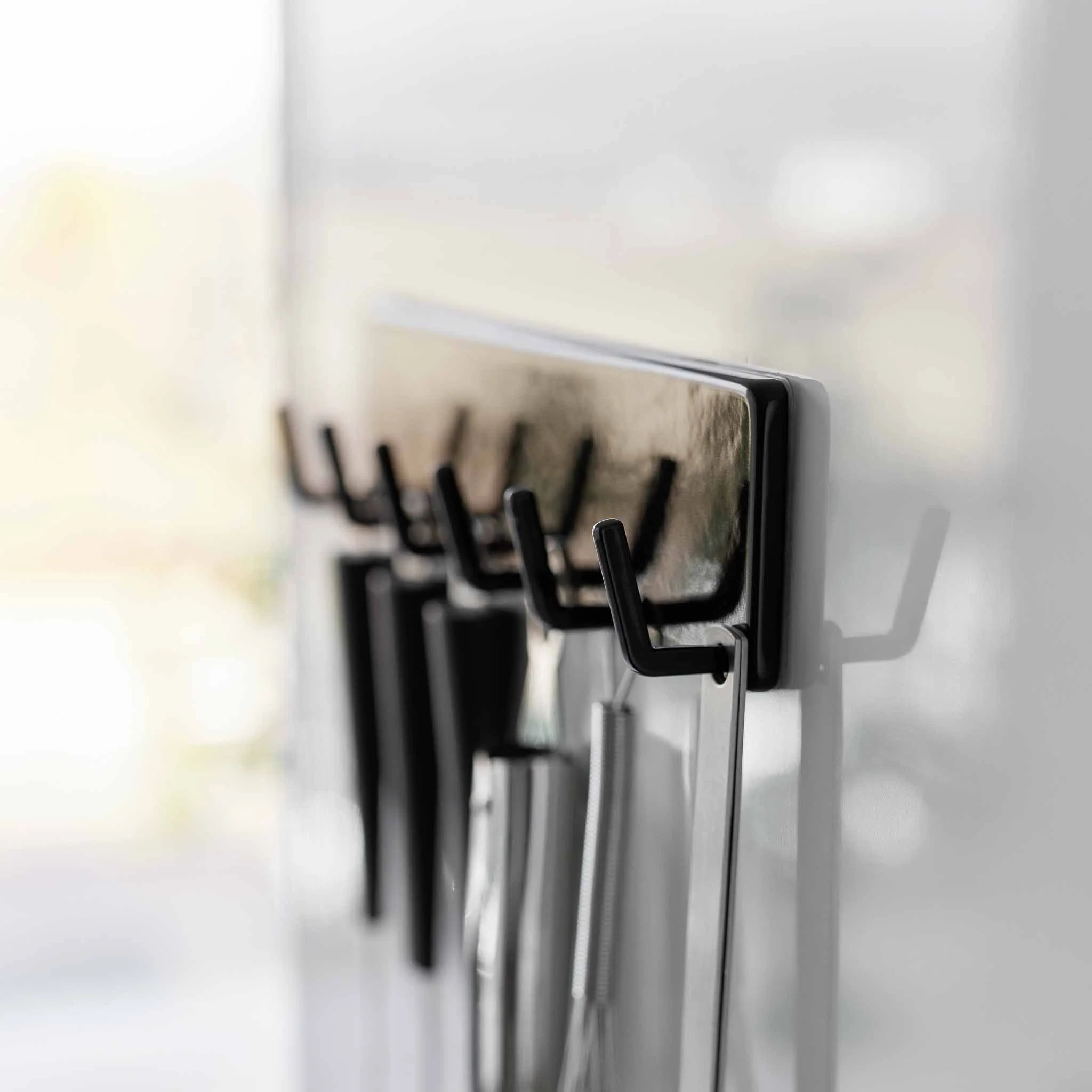 Film Hook Self-Adhesive Hook Rail - Image 13