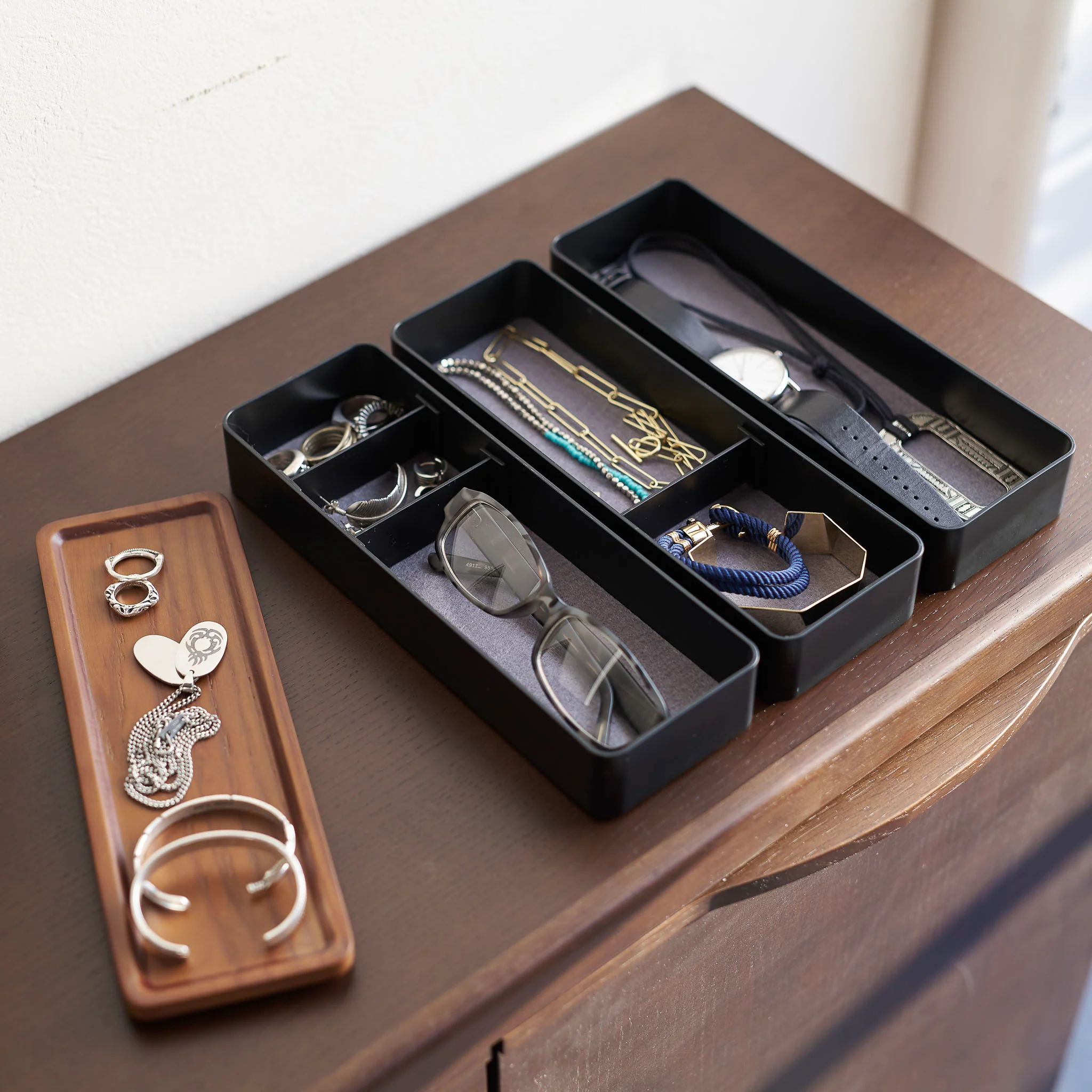 3-Tiered Slim Accessory Box - Image 15