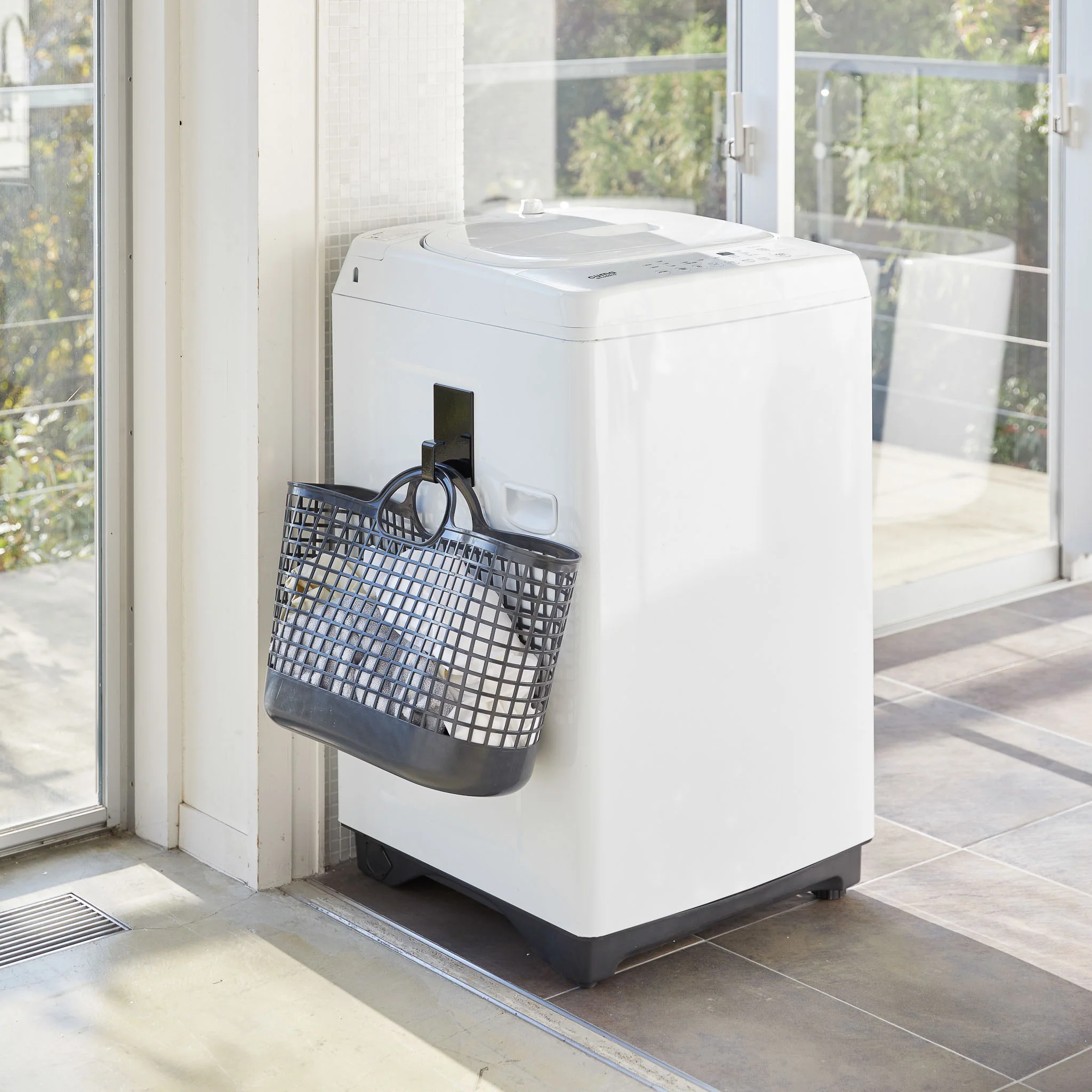 Magnetic Laundry Basket Hook - Image 9