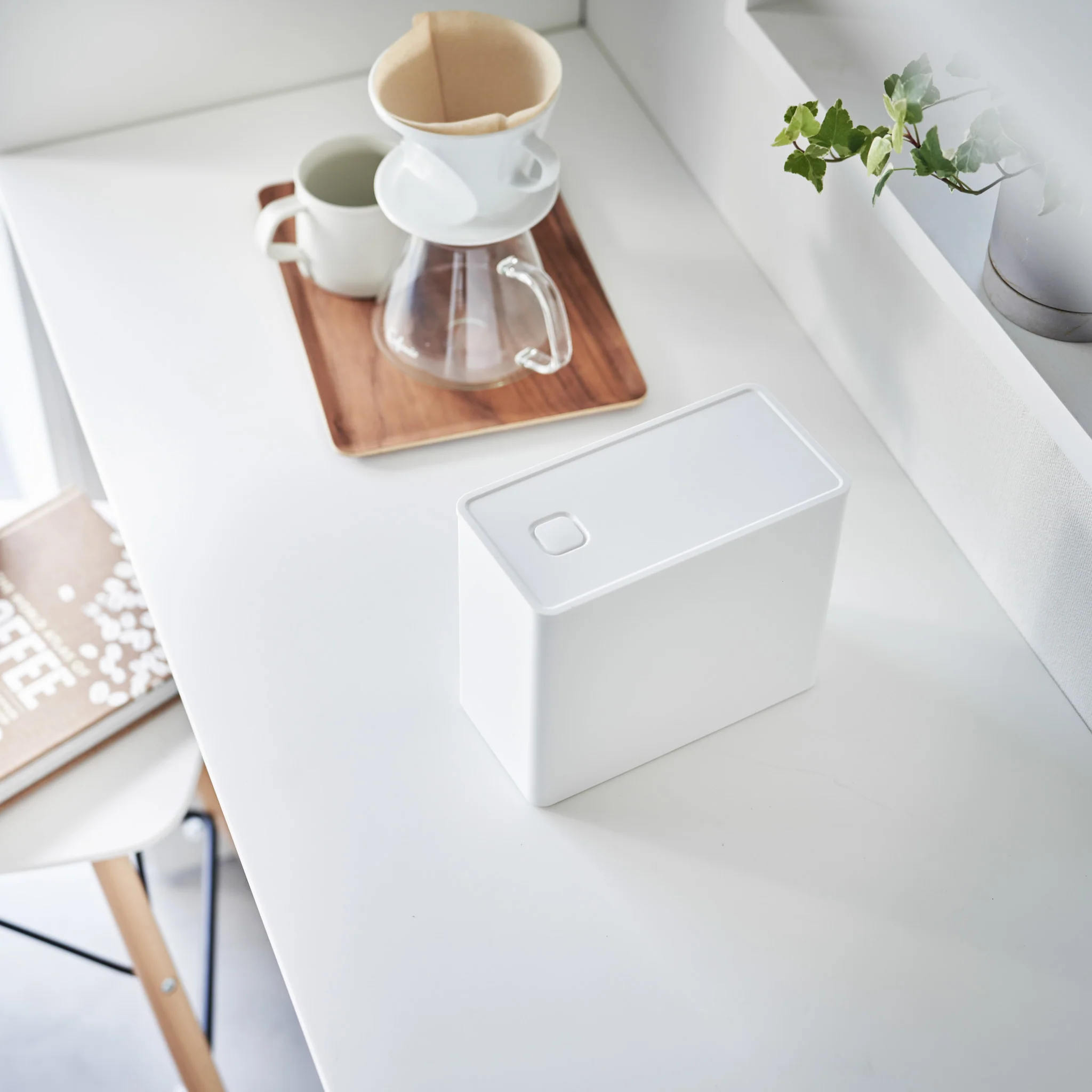 Airtight Coffee Storage Container - Image 3