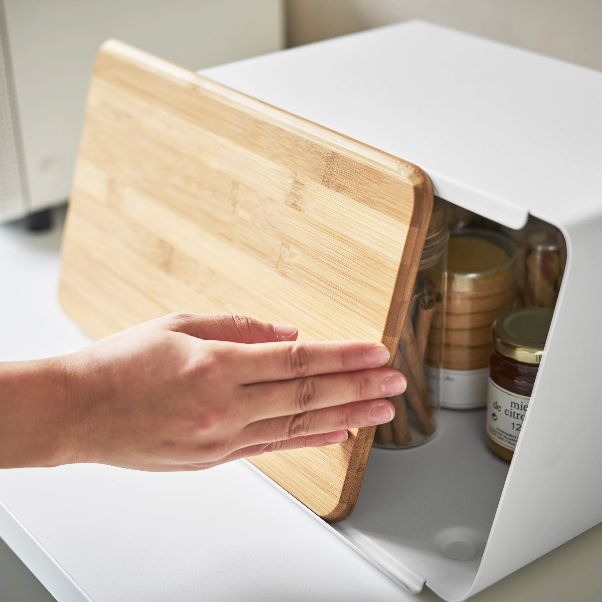 Bread Case with Removable Lid - Image 5