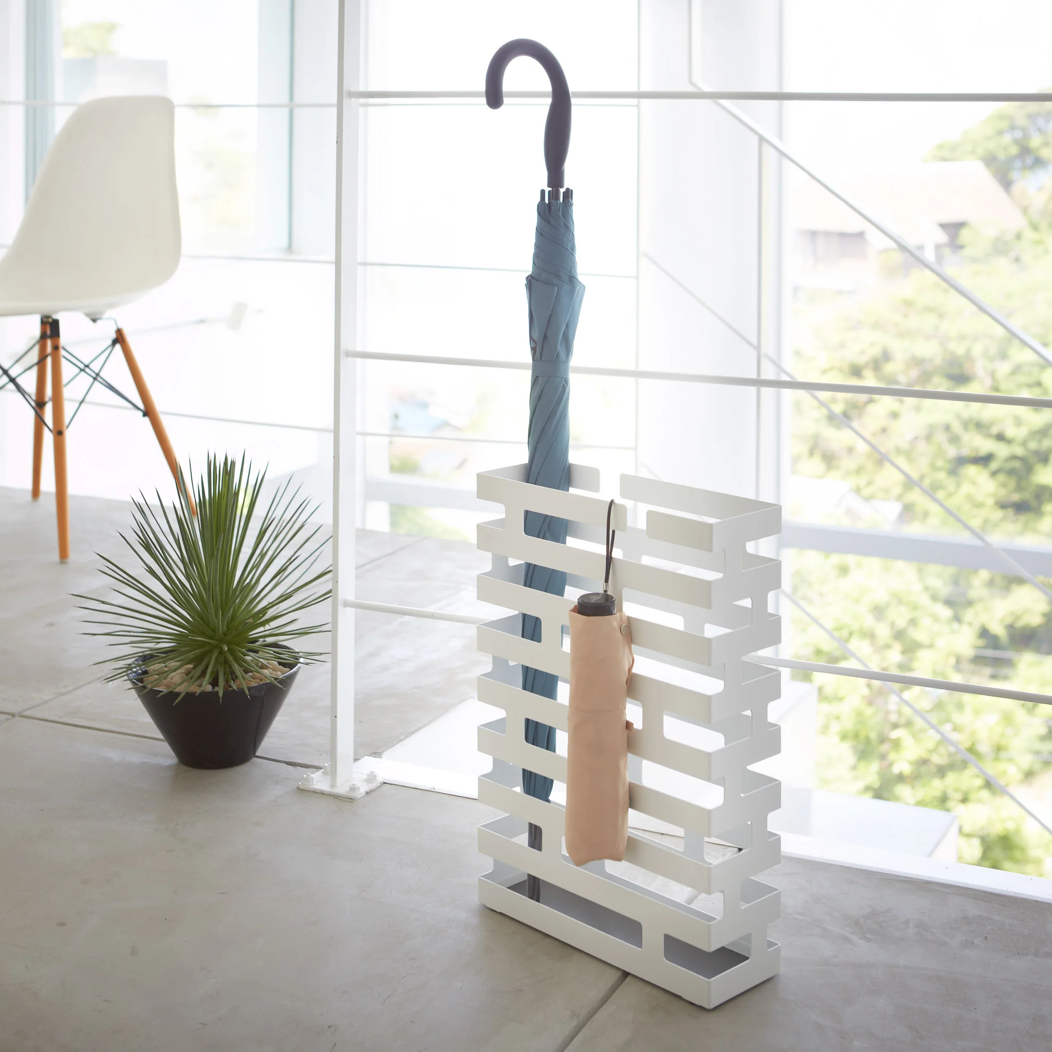 Wide Umbrella Stand - Image 3