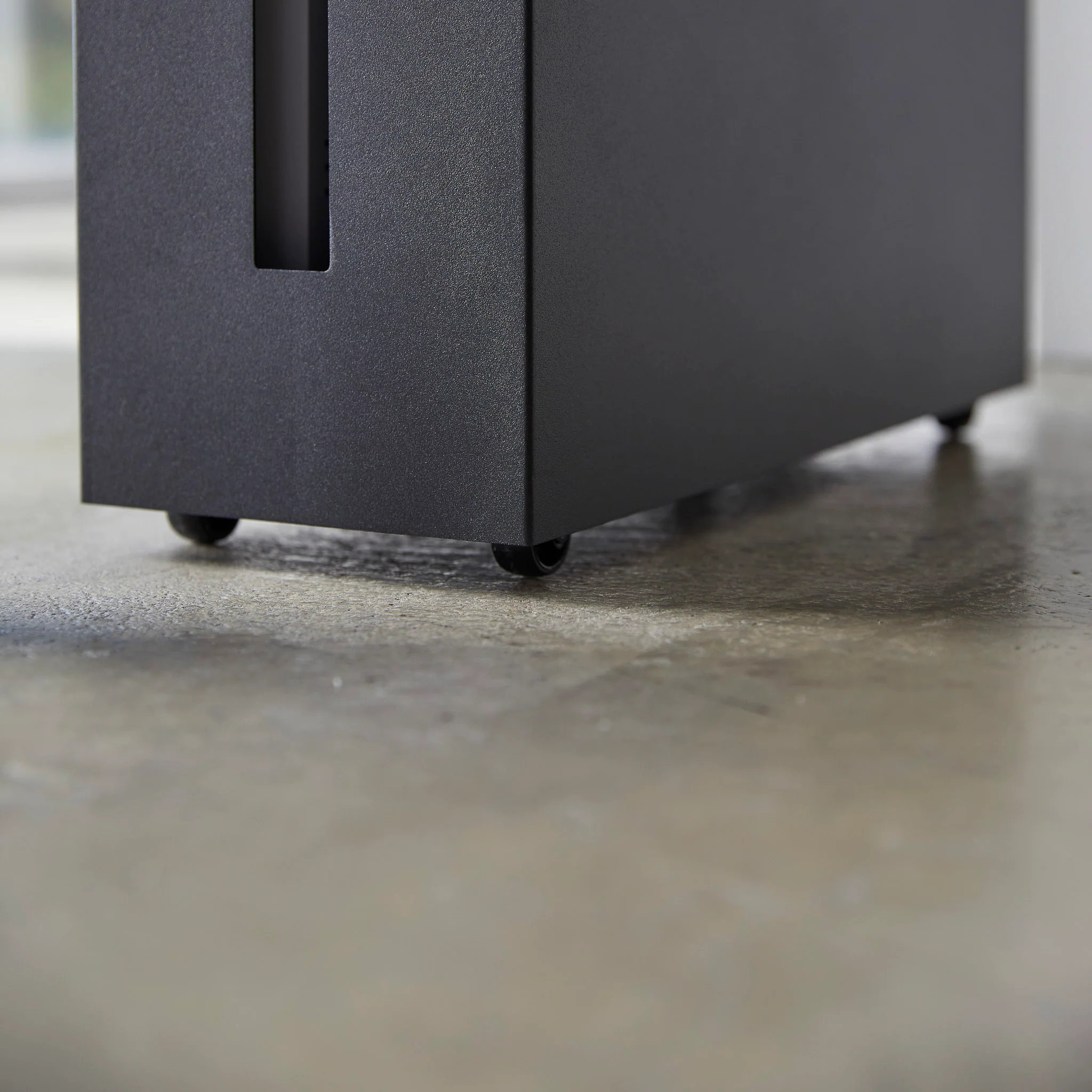 Cable Box with Casters - Image 17