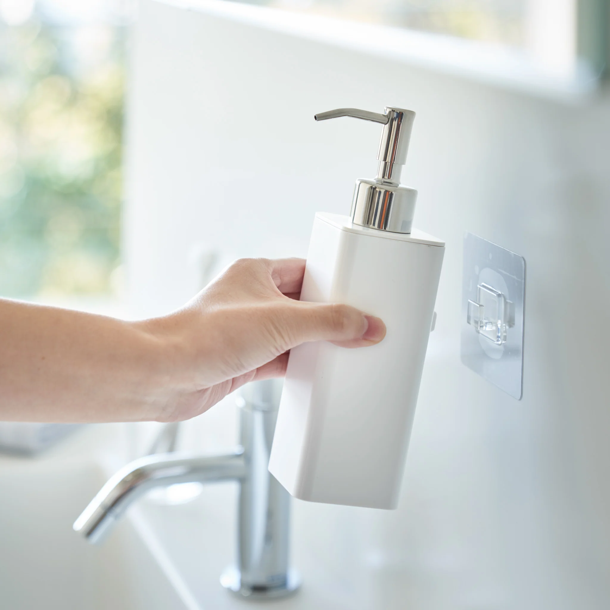 Film Hook Self-Adhesive Soap Dispenser - Image 4