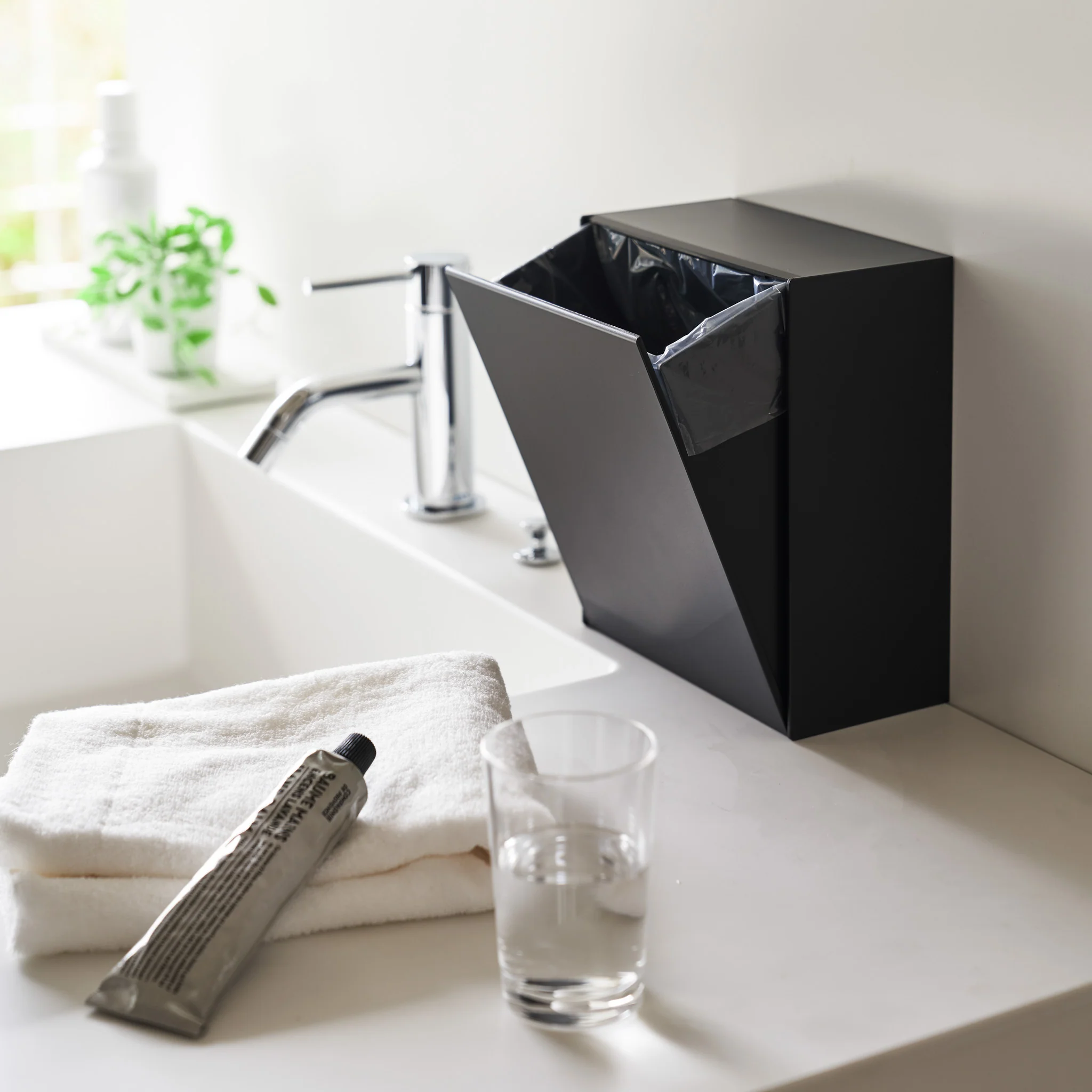 Film Hook Self-Adhesive Storage Box - Image 11