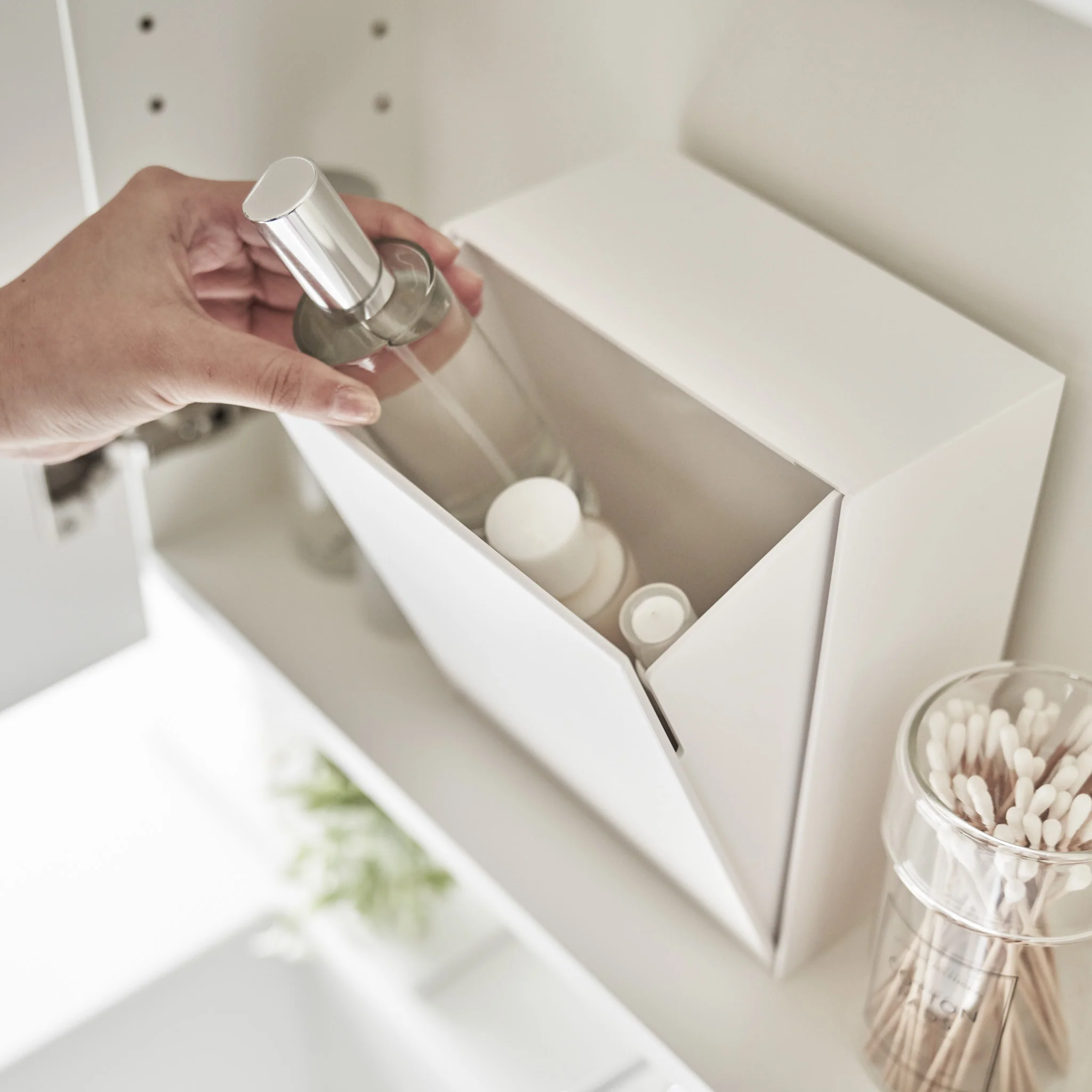 Film Hook Self-Adhesive Storage Box - Image 5
