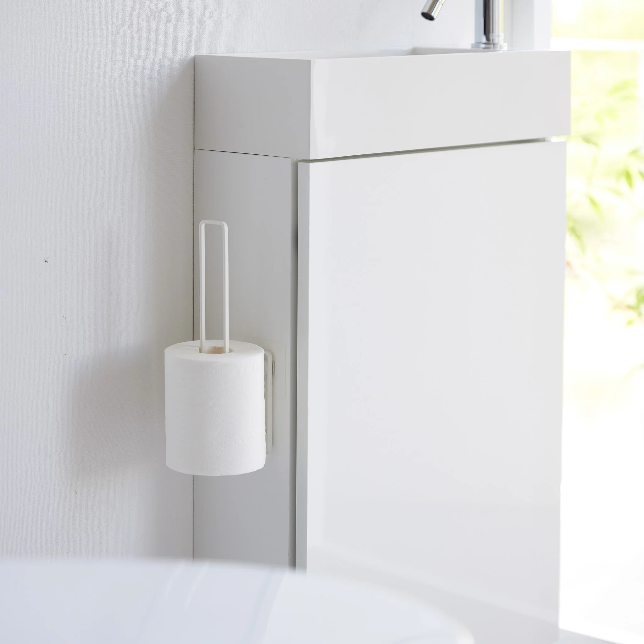Film Hook Self-Adhesive Toilet Paper Holder - Image 4