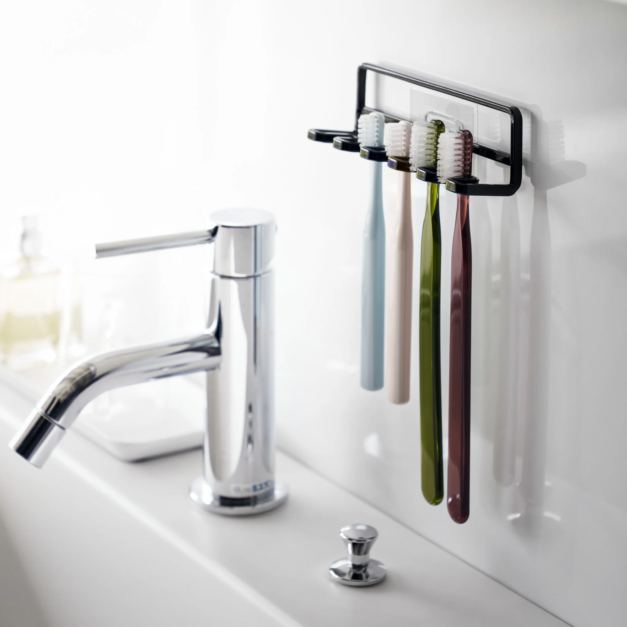 Film Hook Self-Adhesive Toothbrush Holder - Image 7
