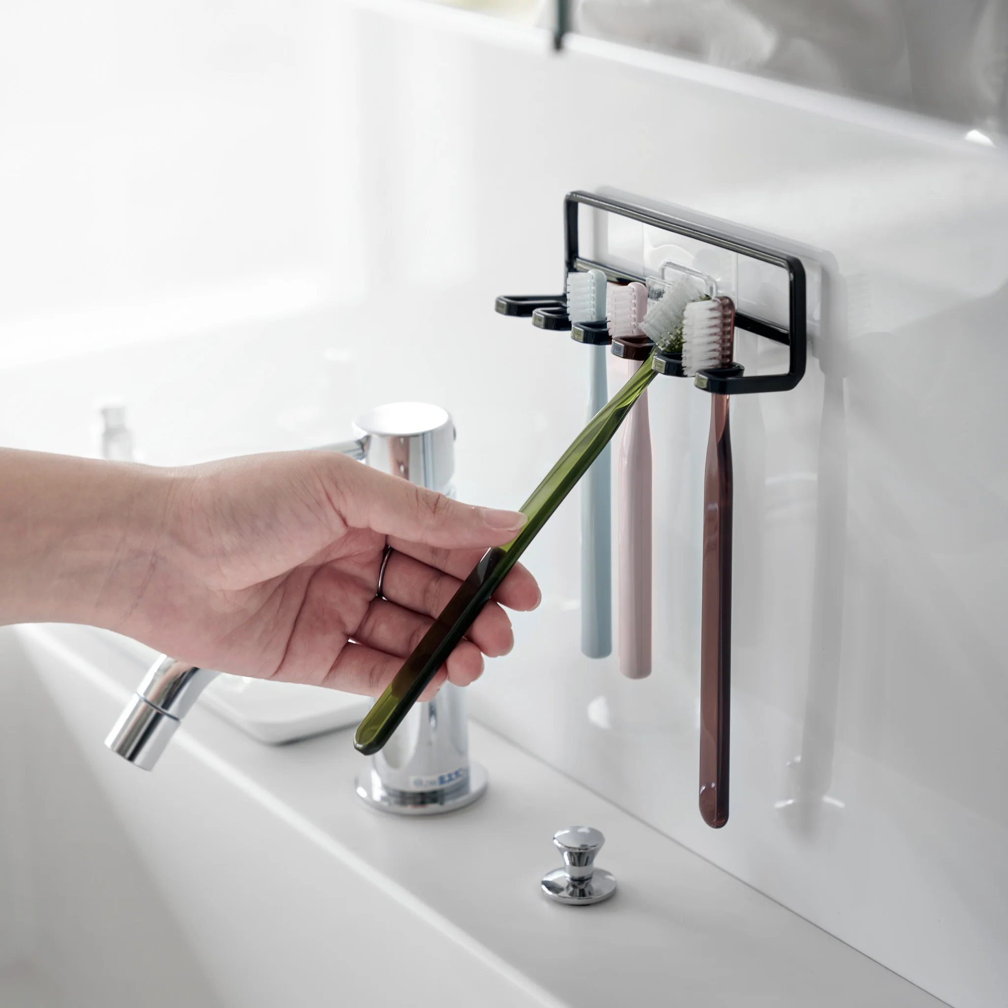 Film Hook Self-Adhesive Toothbrush Holder - Image 8
