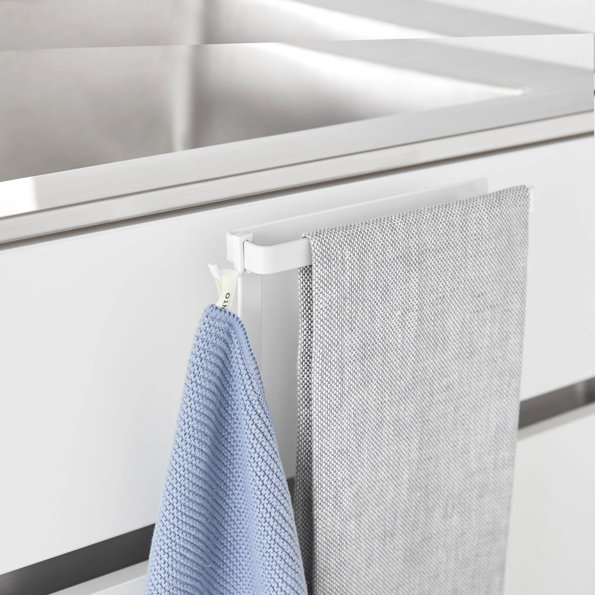 Floating Towel Hanger - Image 3