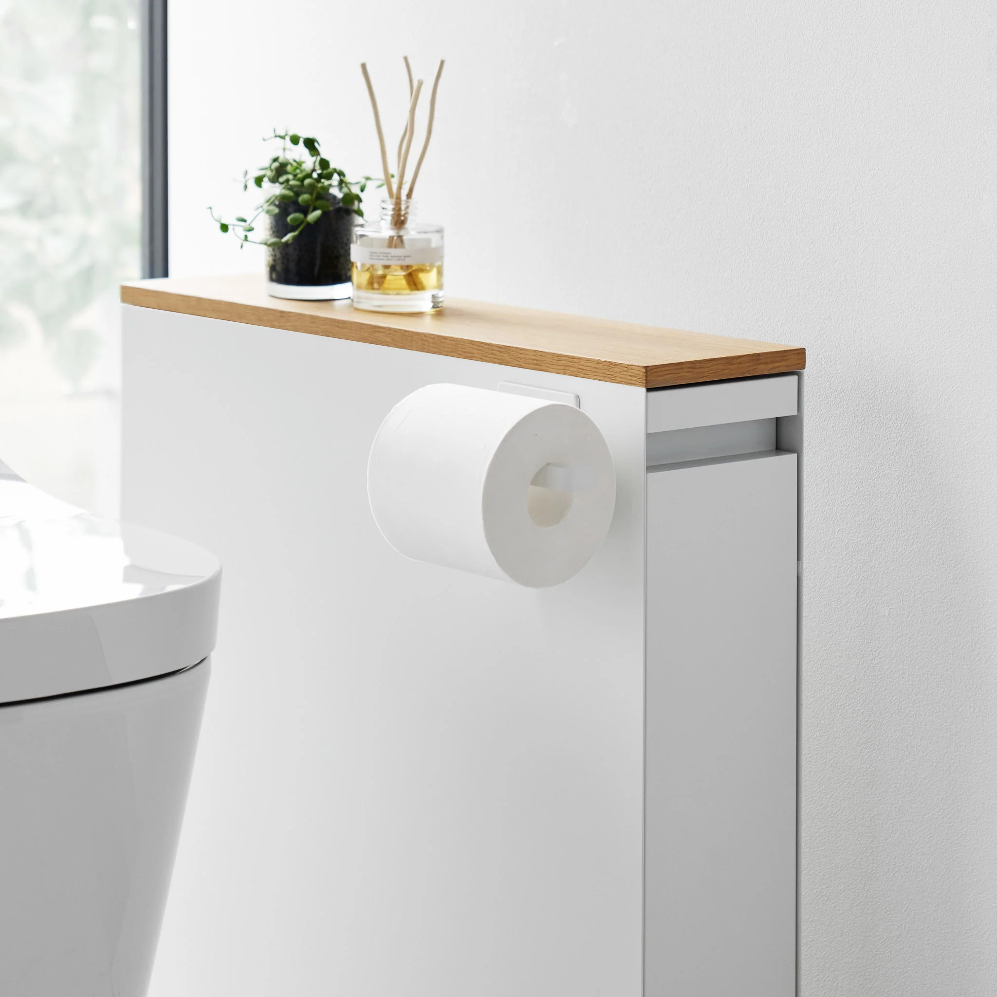 Magnetic Toilet Paper Holder - Image 2