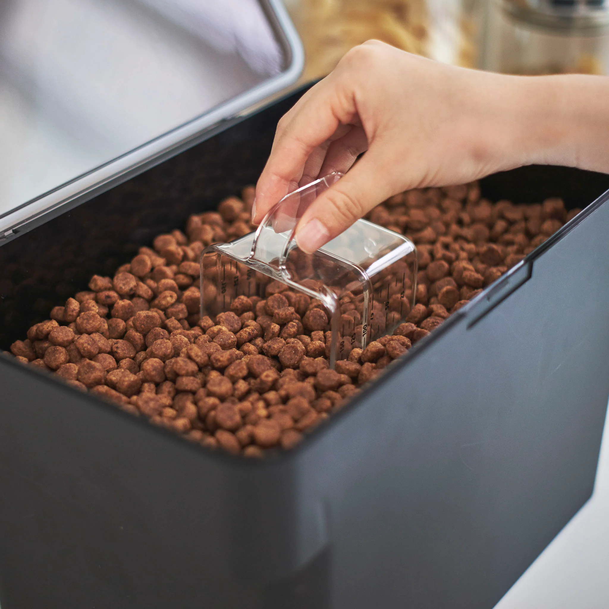 Airtight Pet Food Container (6 l) - Image 17