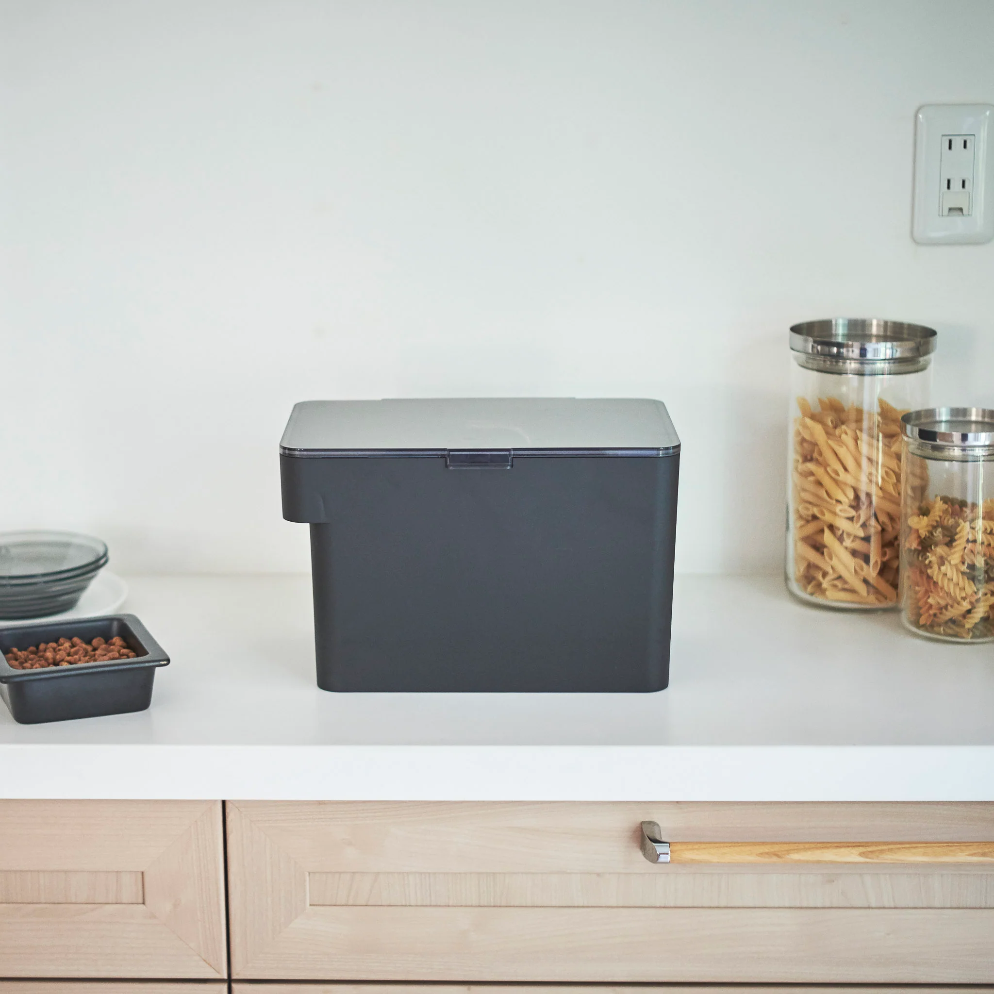 Airtight Pet Food Container (6 l) - Image 21