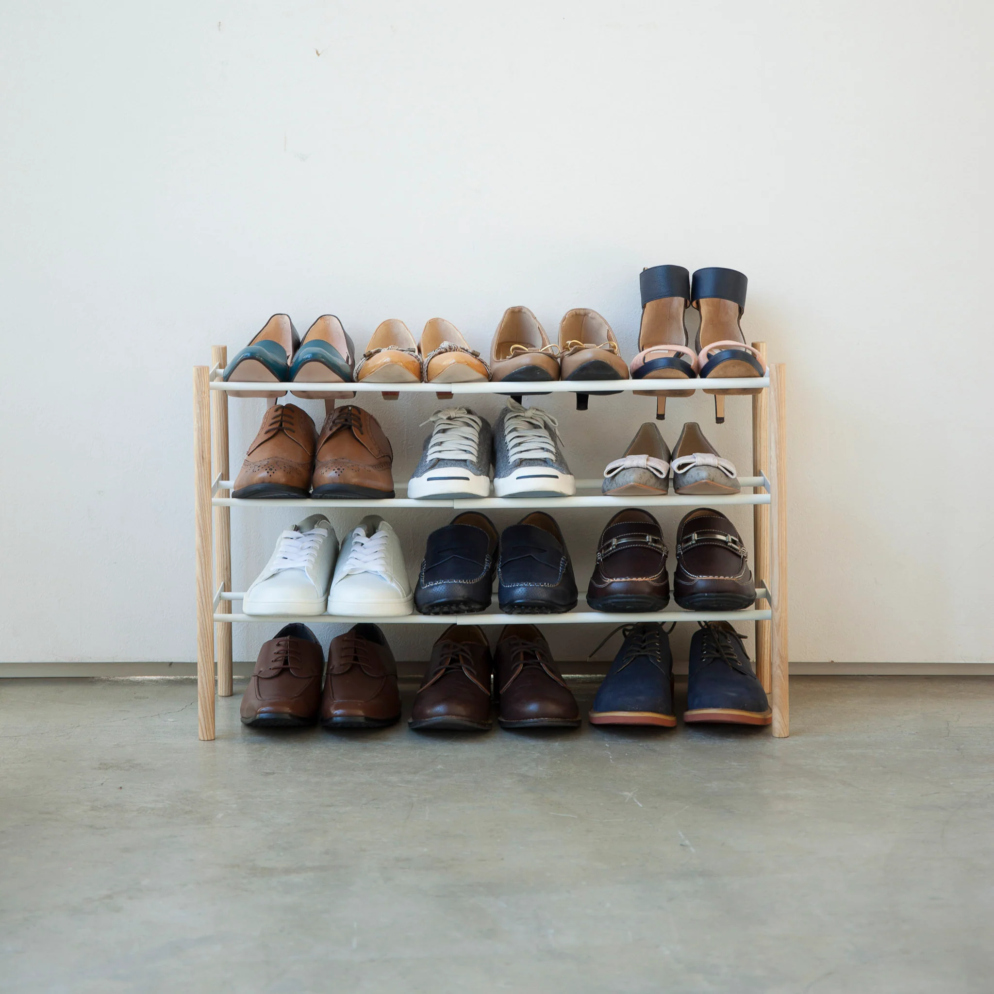 3-Tiered Extendable Shoe Rack - Image 3
