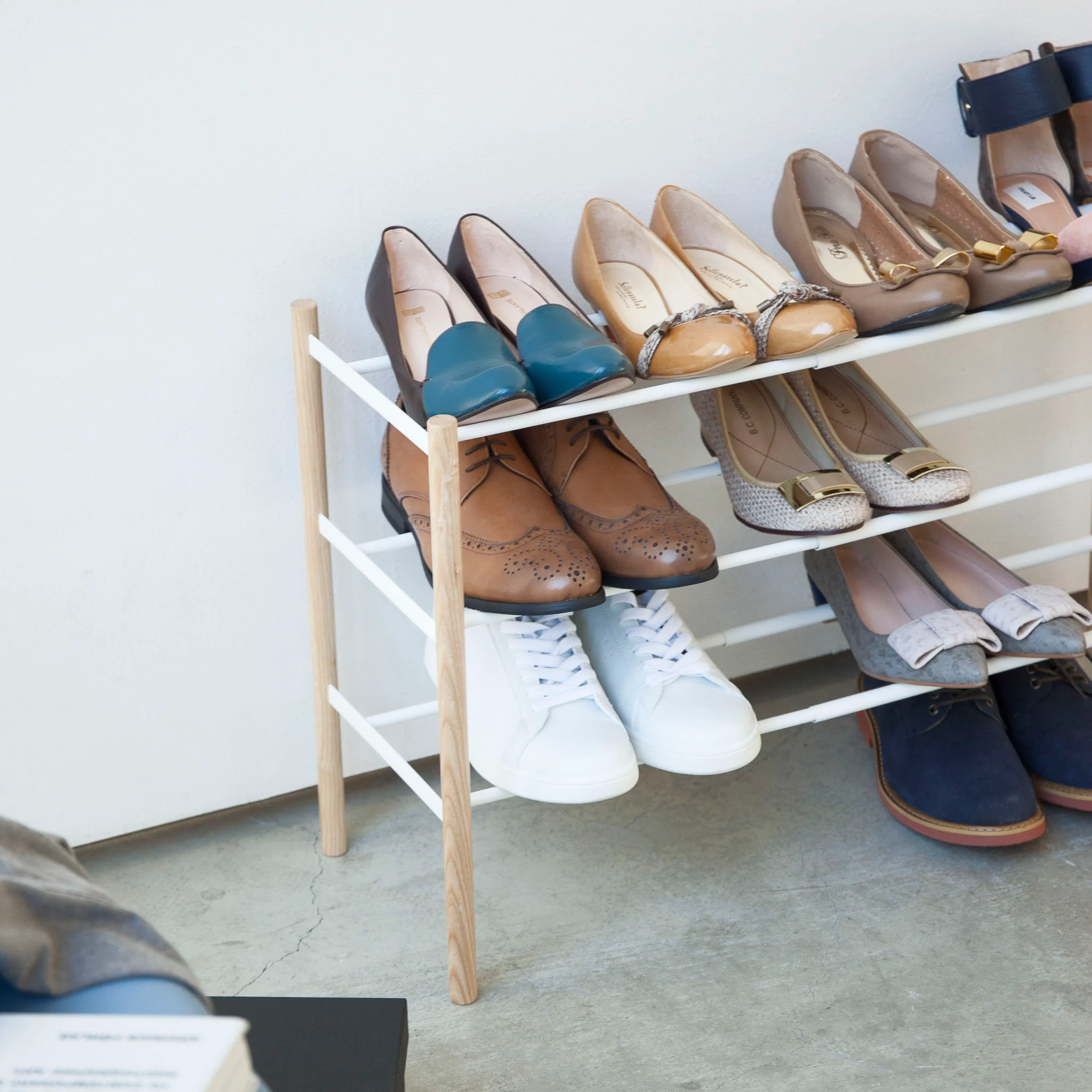 3-Tiered Extendable Shoe Rack - Image 5