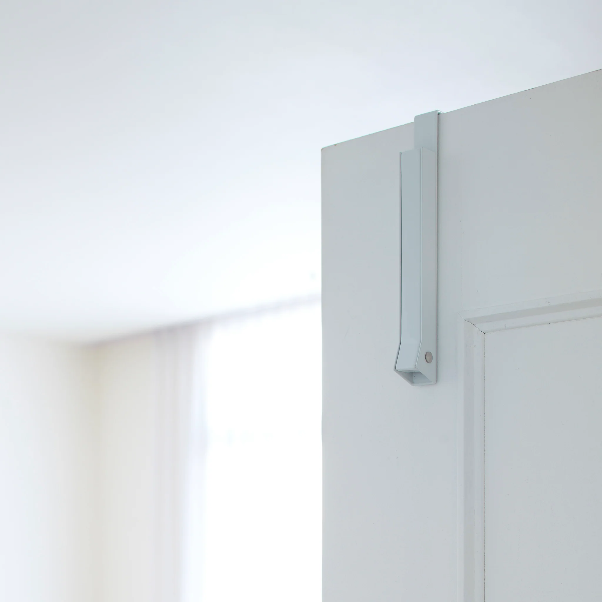 Foldable Over-The-Door Hanger - Image 3