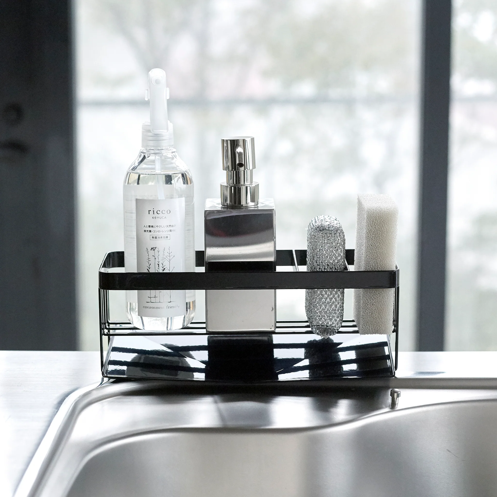 Sponge & Bottle Holder with Drainer - Image 11