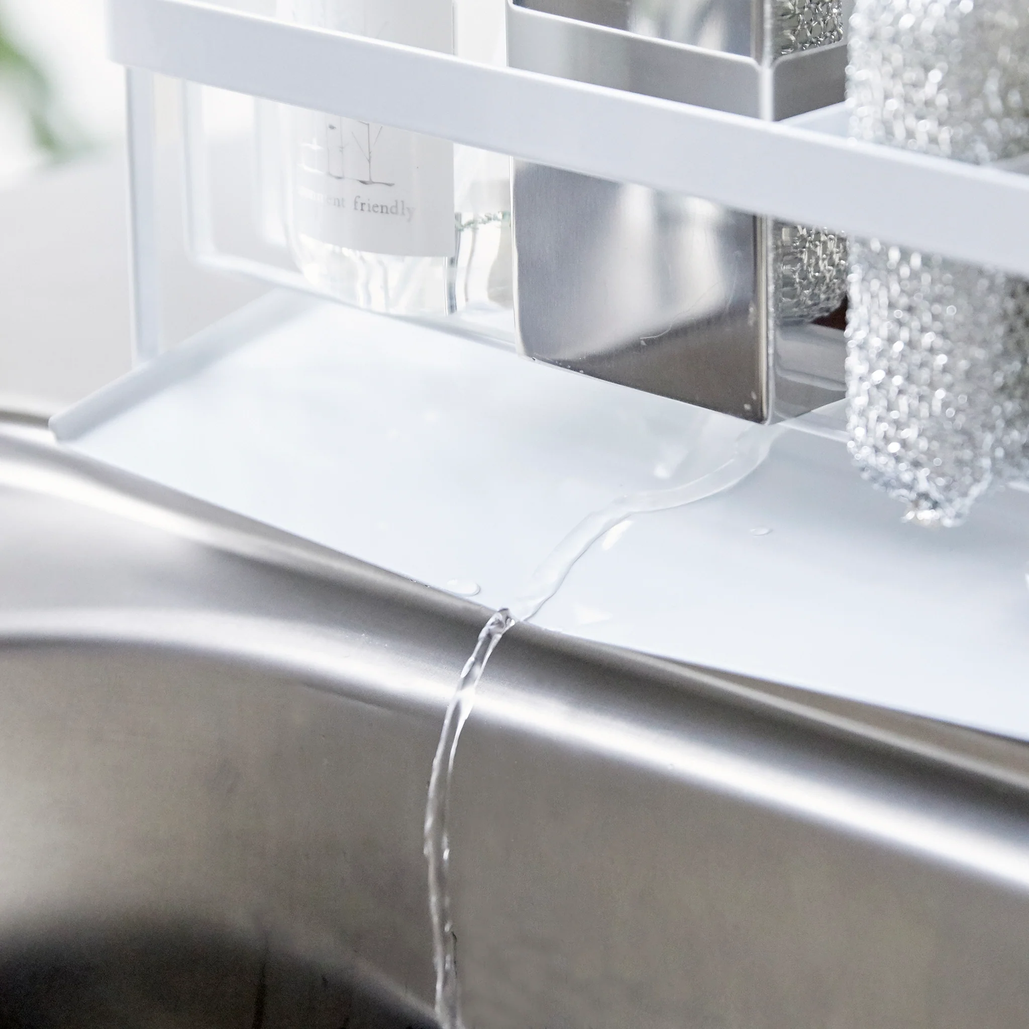 Sponge & Bottle Holder with Drainer - Image 4