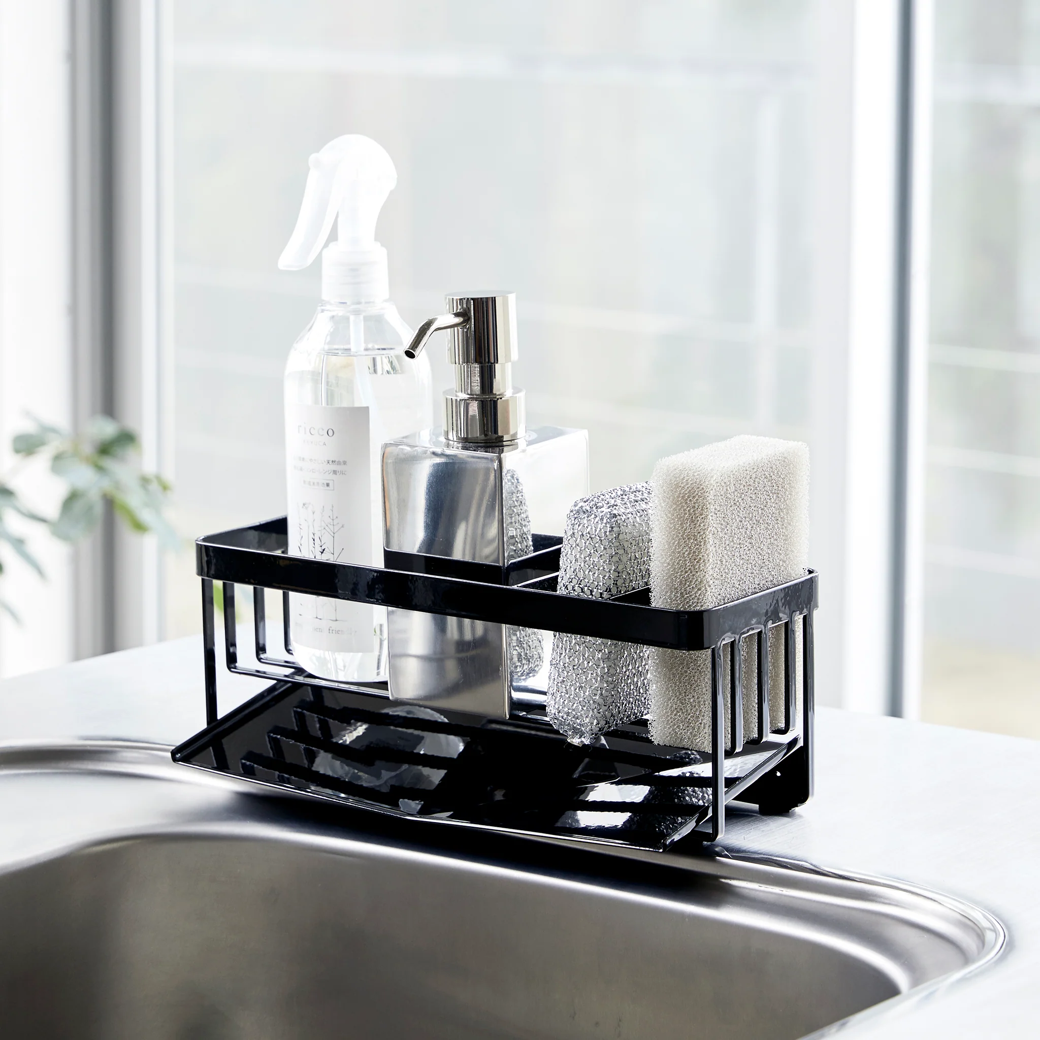 Sponge & Bottle Holder with Drainer - Image 8