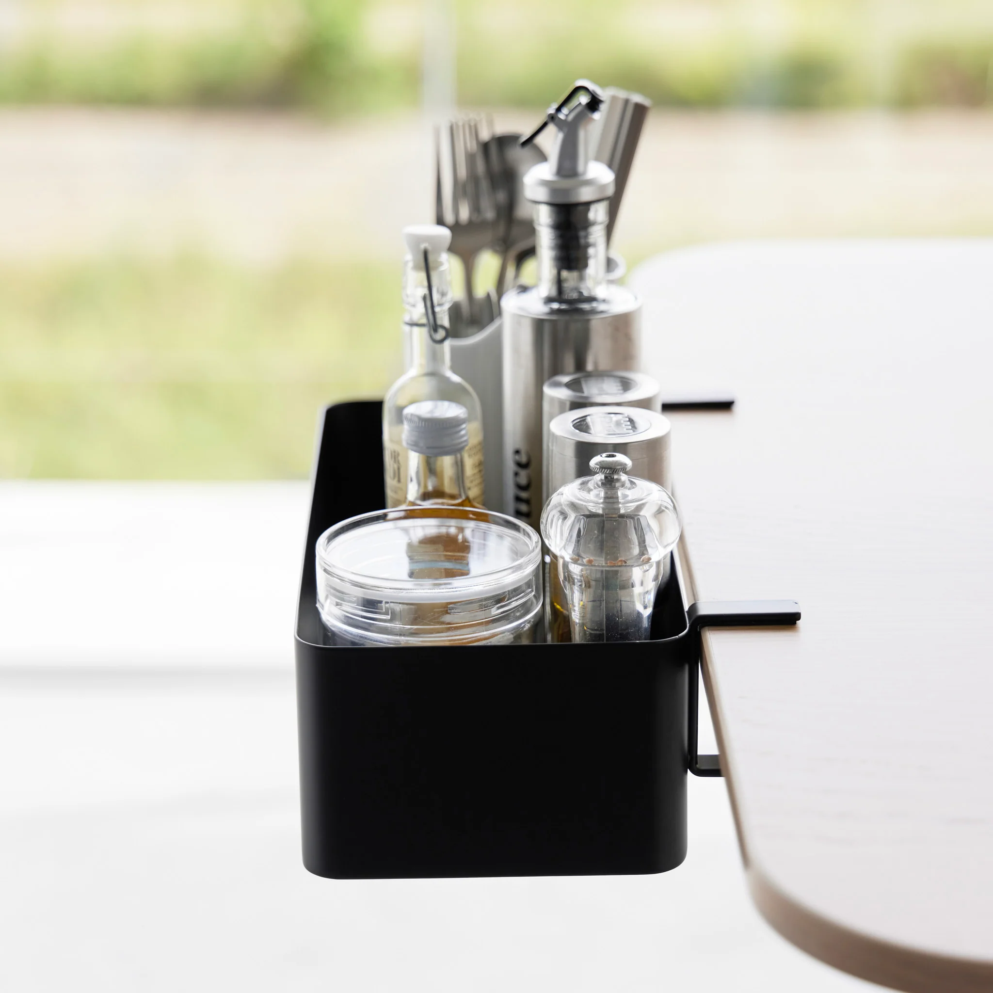 Tableside Basket - Image 23
