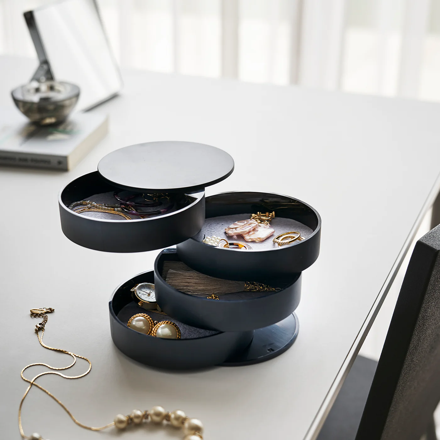 4-Tiered Accessory Box - Image 8