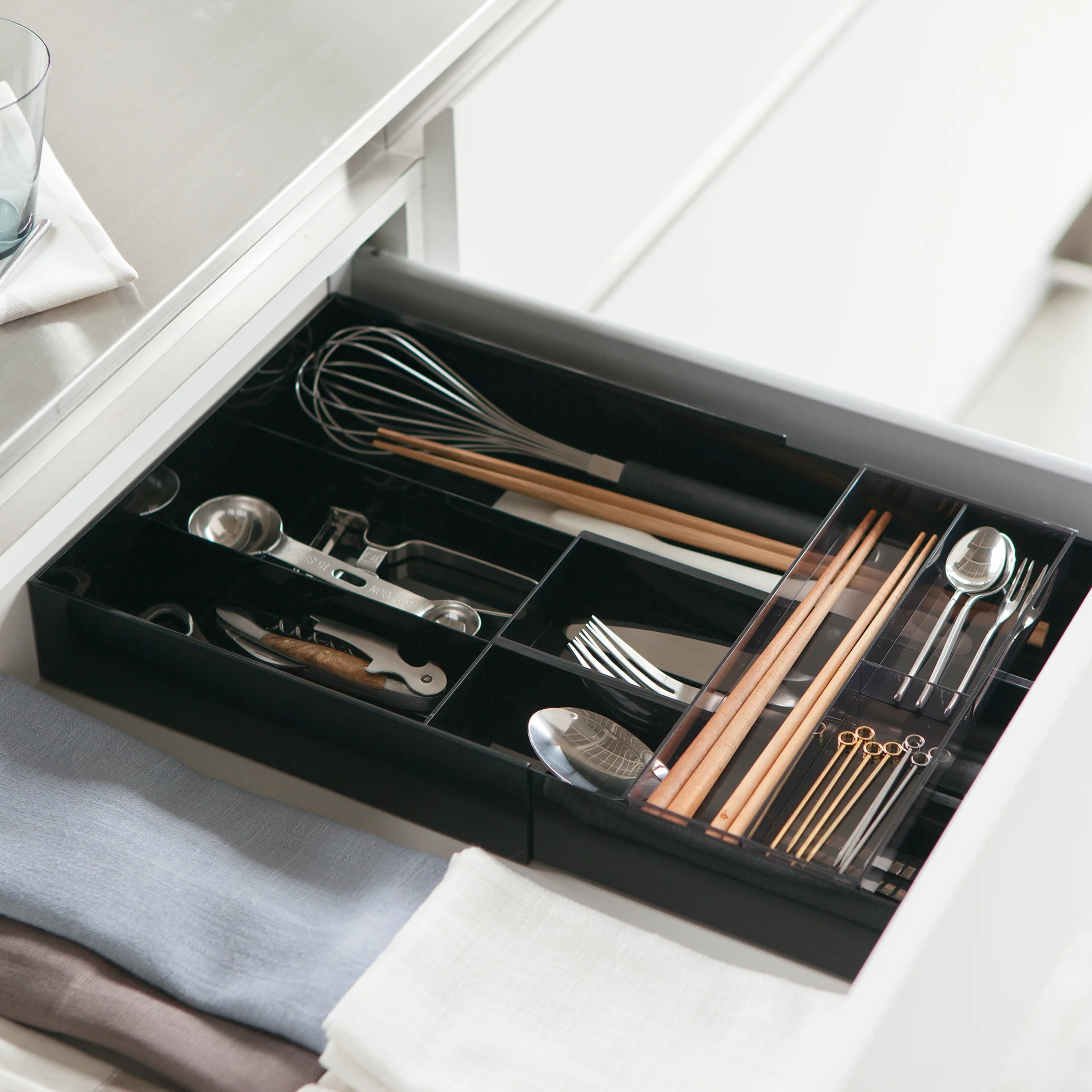 Extendable Cutlery Tray - Image 6