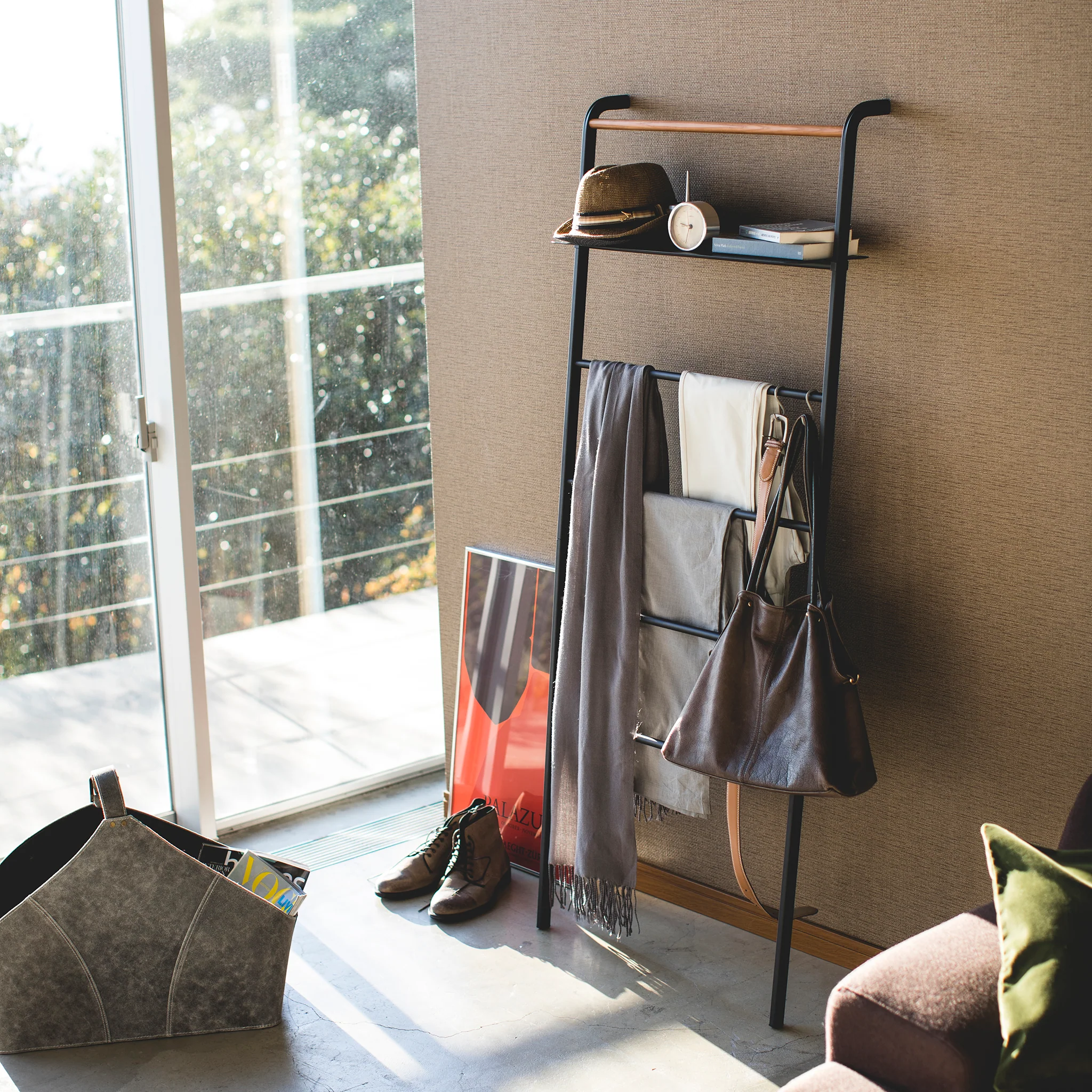 Leaning Ladder with Shelf - Image 13