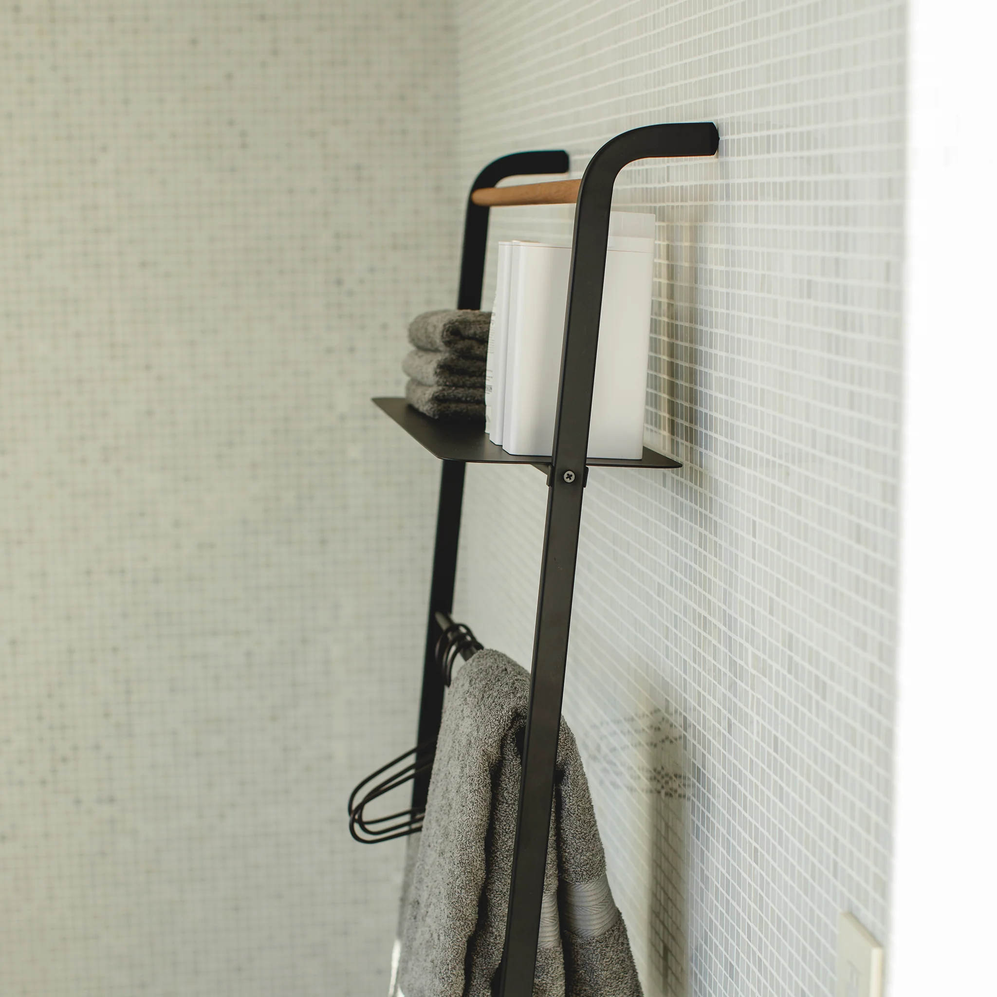 Leaning Ladder with Shelf - Image 9
