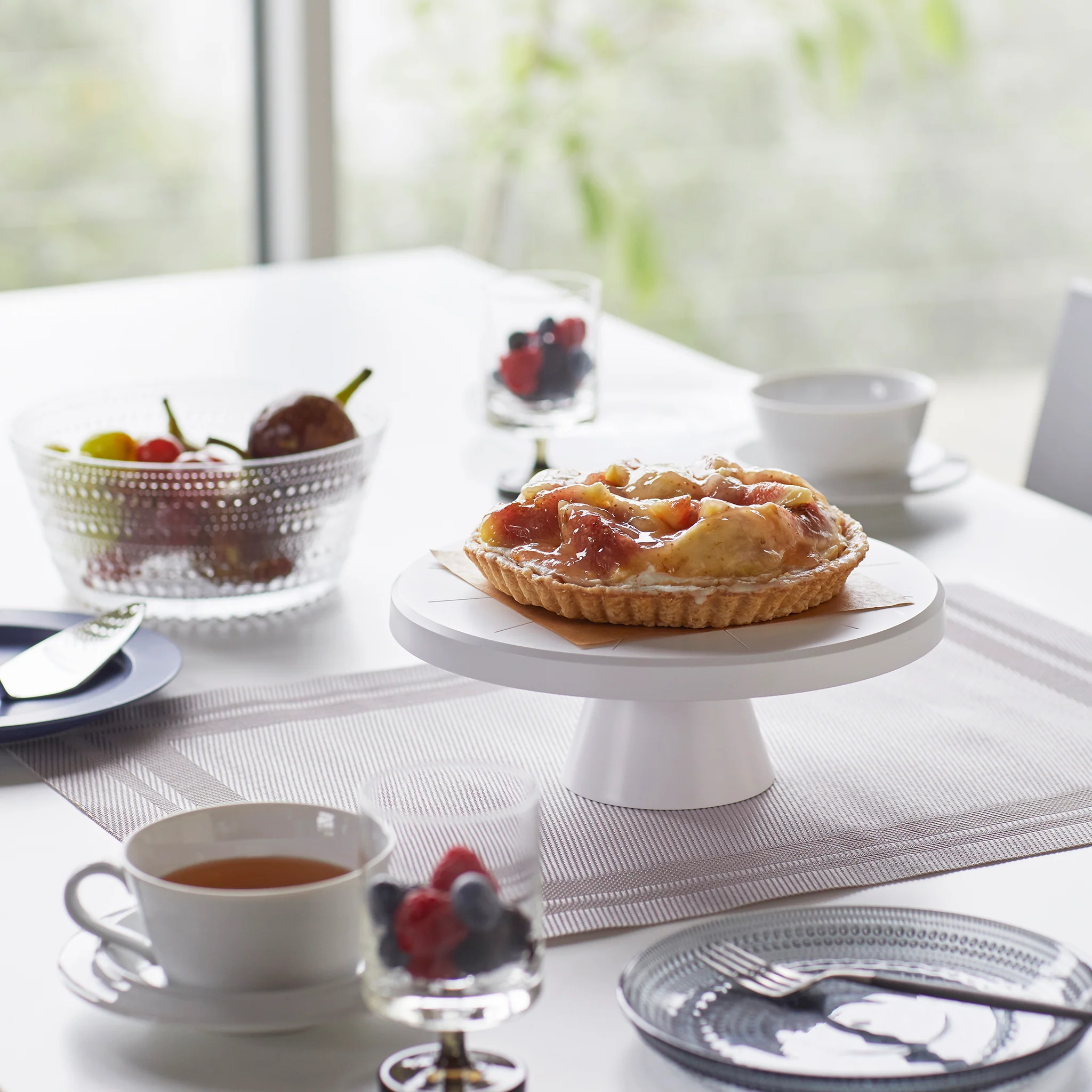 Reversible Cake Stand - Image 2
