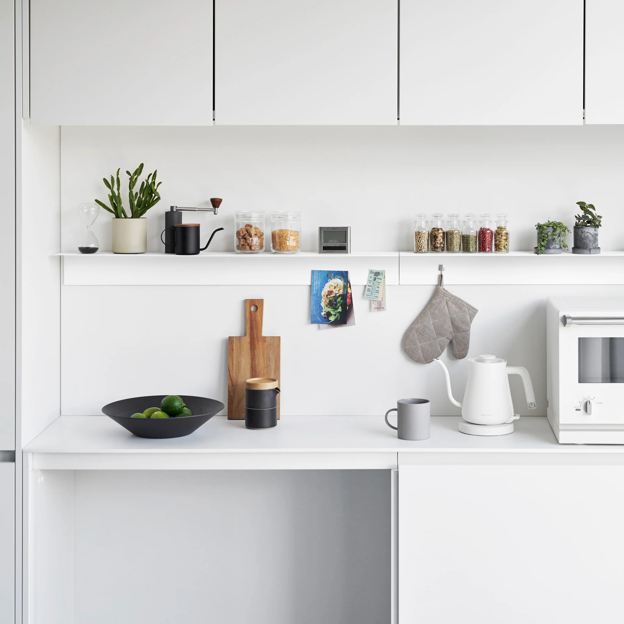 Wall-Mounted Shelf with Magnetic Panel (90 cm) - Image 5